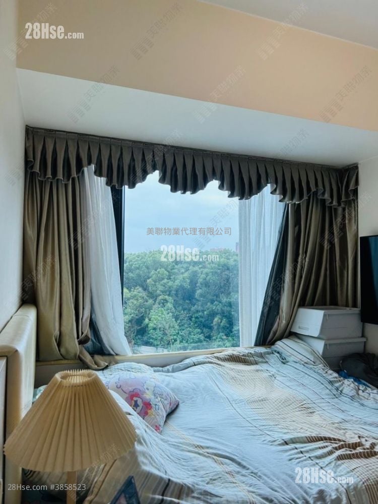 8 Royal Green Sell 3 Bedrooms 661 ft²