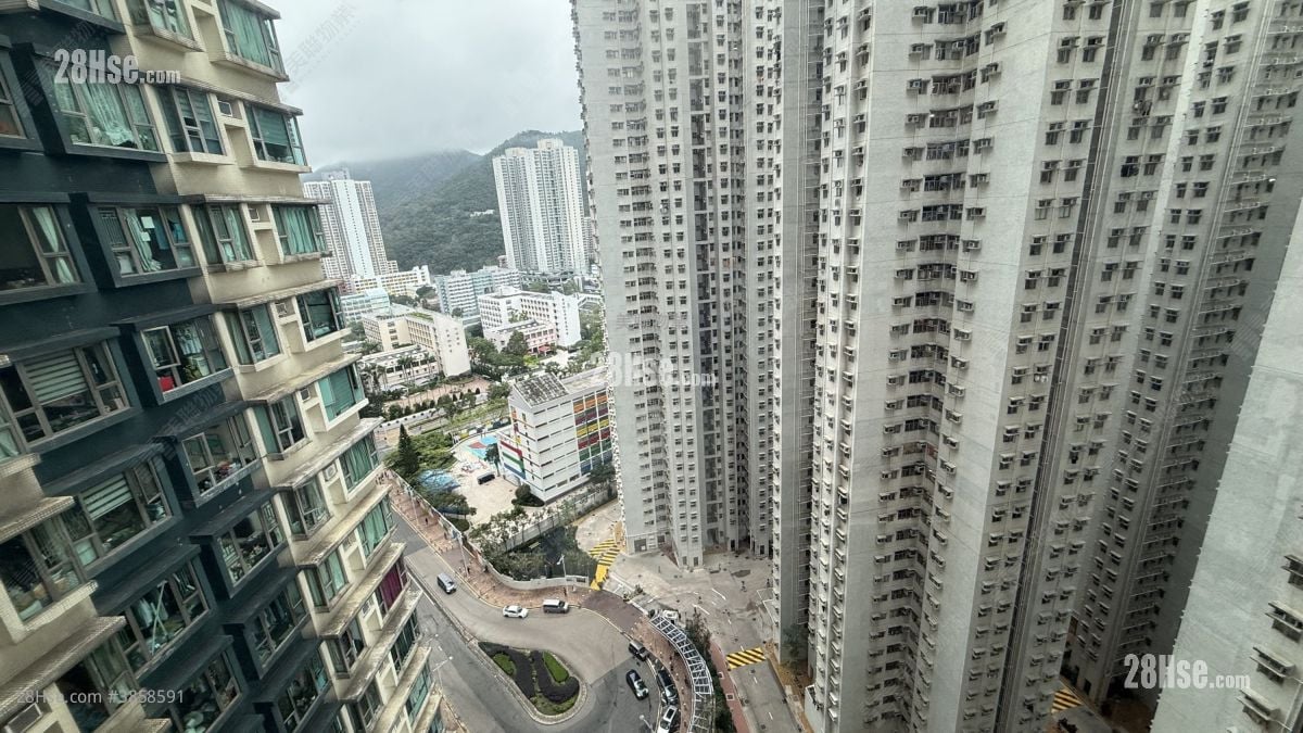 Tseung Kwan O Plaza Sell 3 Bedrooms , 1 Bathroom 489 ft²