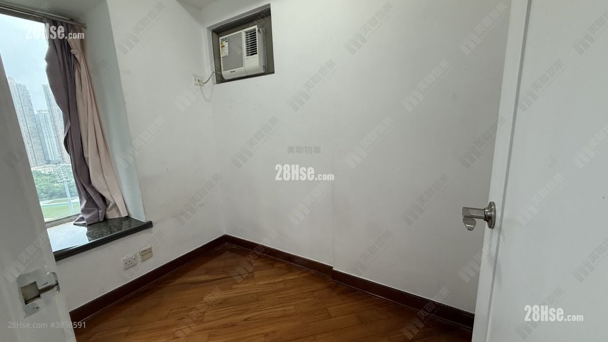 Tseung Kwan O Plaza Sell 3 Bedrooms , 1 Bathroom 489 ft²