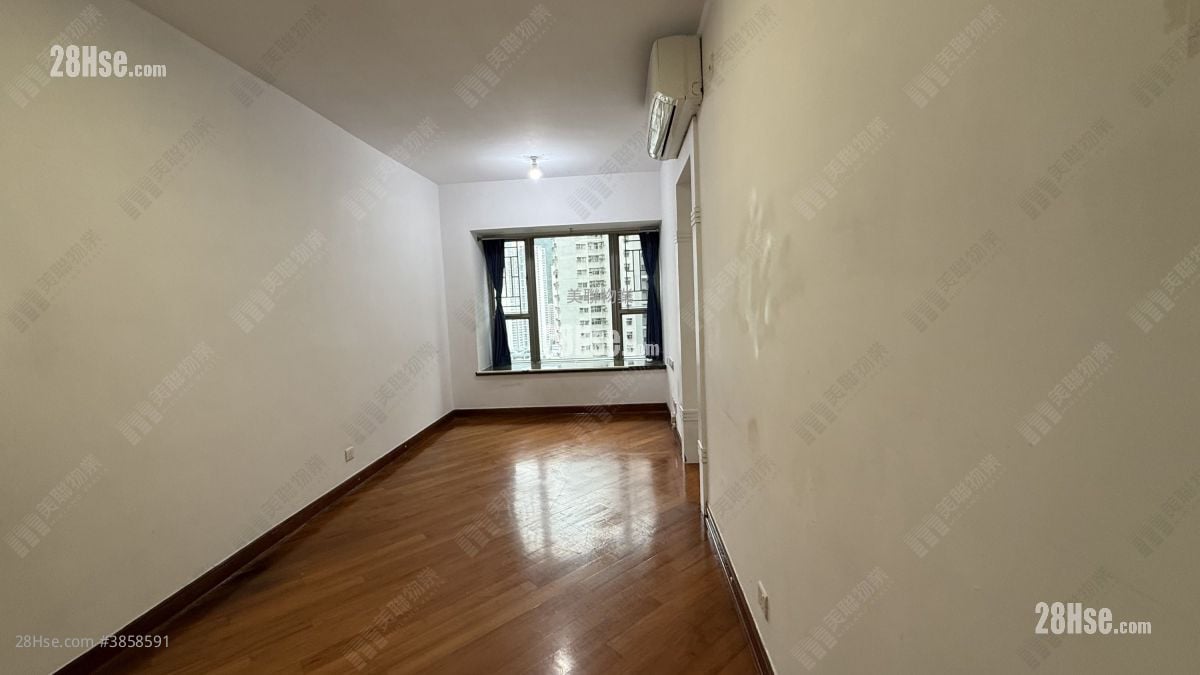 Tseung Kwan O Plaza Sell 3 Bedrooms , 1 Bathroom 489 ft²