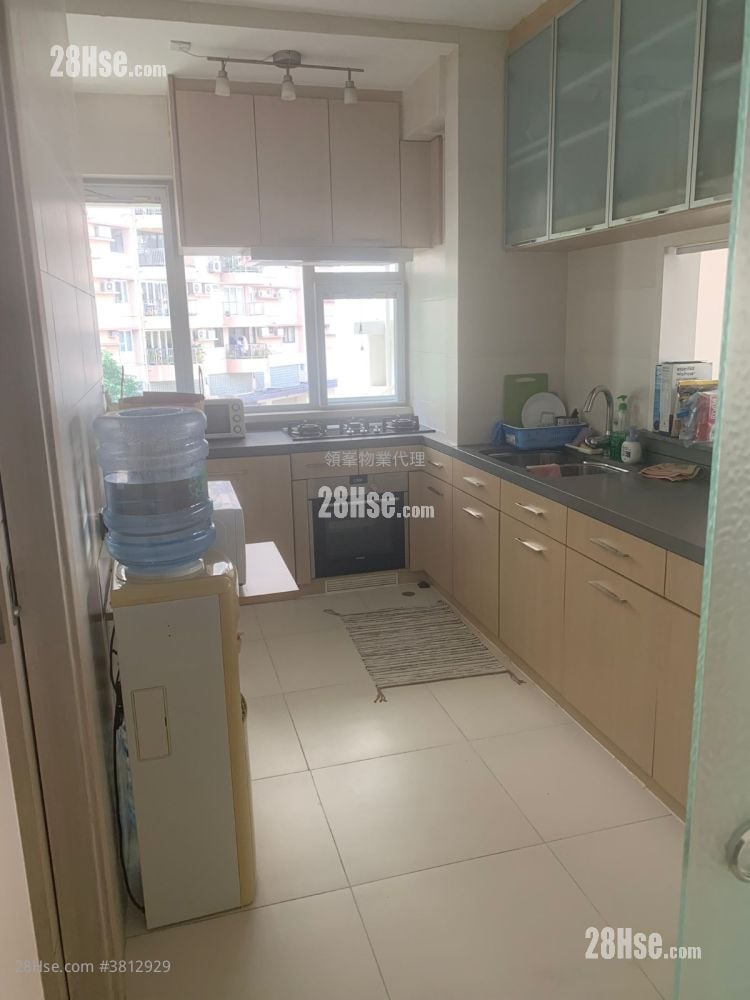 Botanic Terrace Sell 3 Bedrooms , 2 Bathrooms 1,270 ft²
