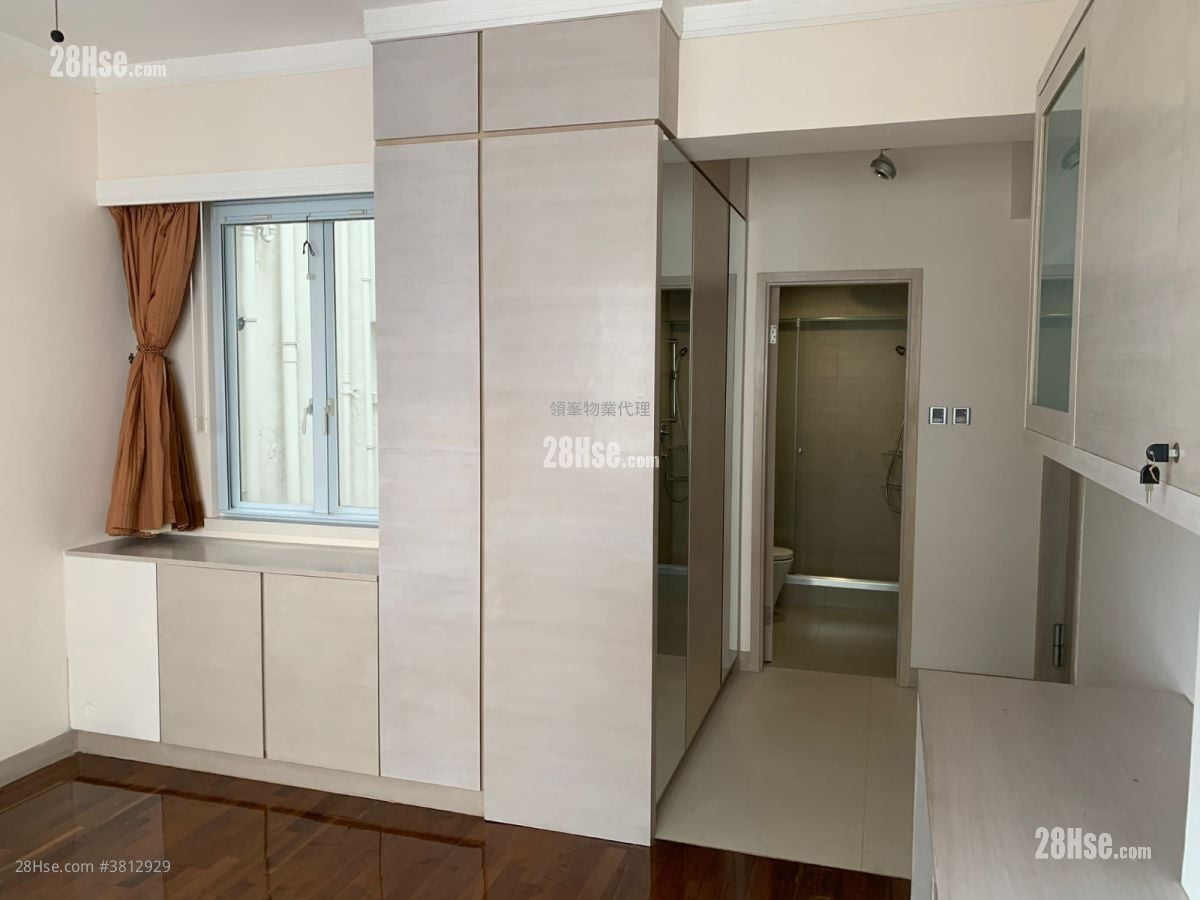 Botanic Terrace Sell 3 Bedrooms , 2 Bathrooms 1,270 ft²