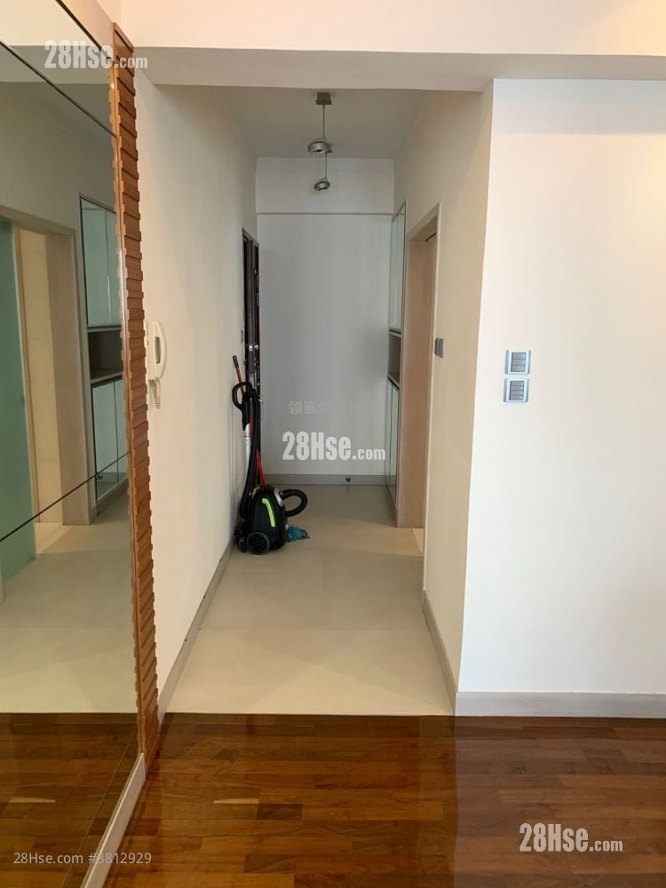 Botanic Terrace Sell 3 Bedrooms , 2 Bathrooms 1,270 ft²