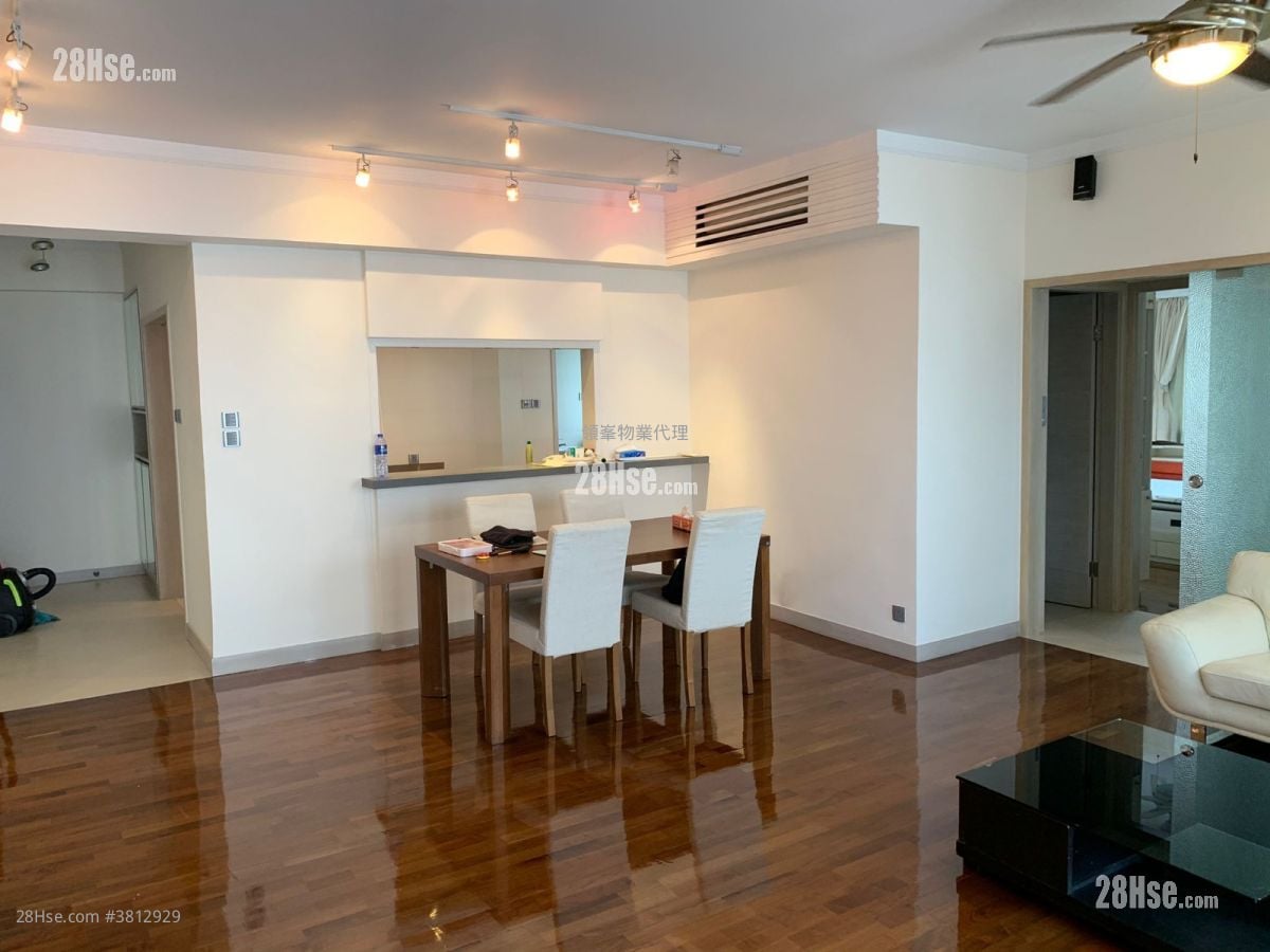 Botanic Terrace Sell 3 Bedrooms , 2 Bathrooms 1,270 ft²