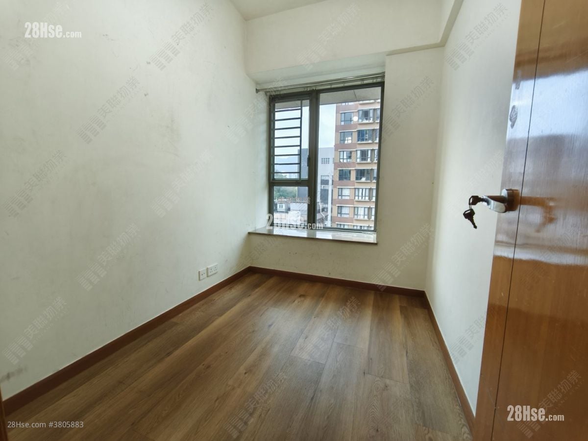 The Bloomsville Sell 3 Bedrooms , 2 Bathrooms