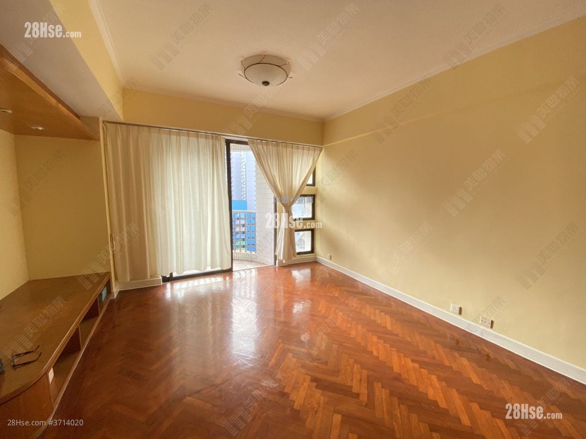 Arran Court Sell 2 Bedrooms , 2 Bathrooms 728 ft²