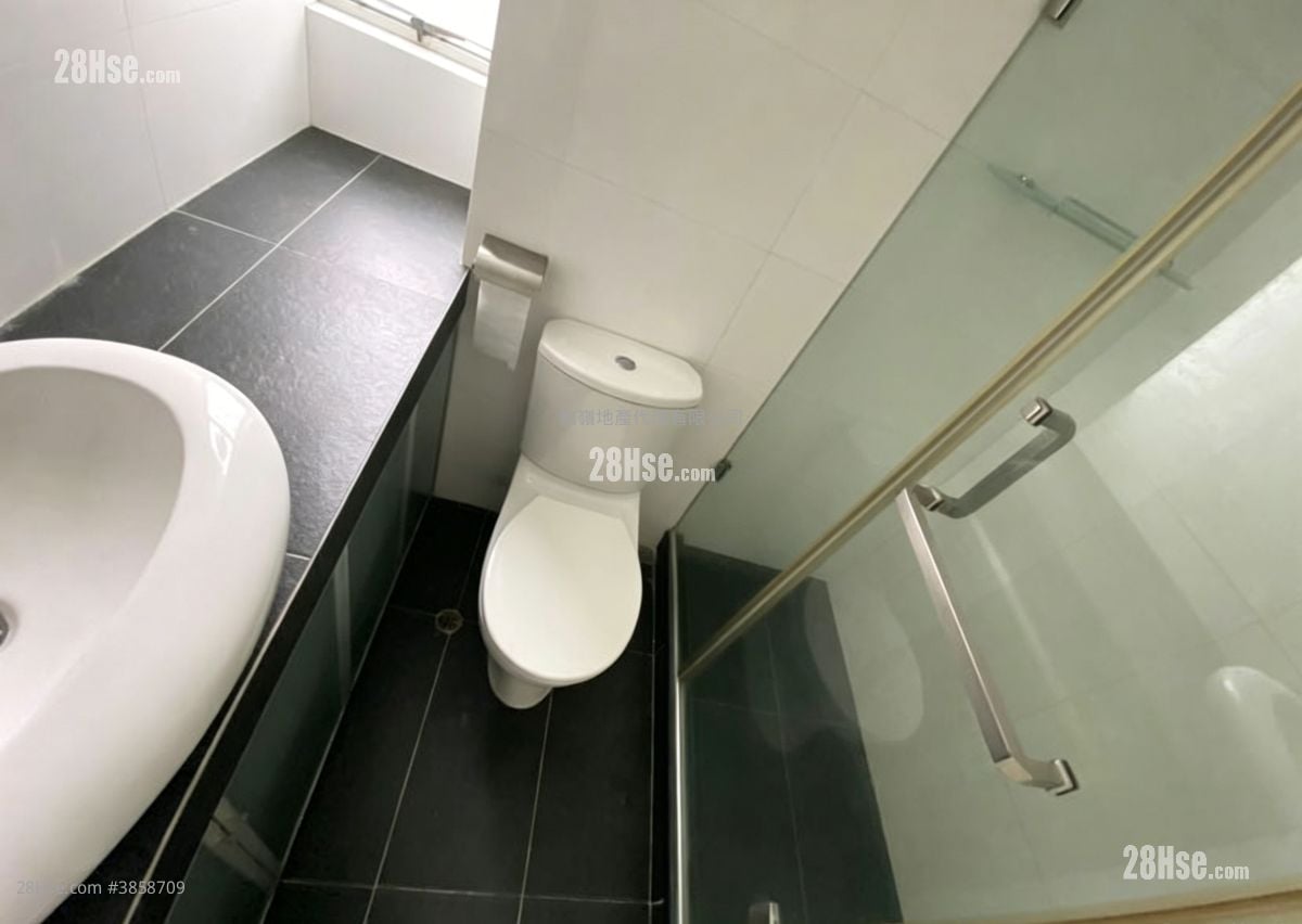 The Rednaxela Sell 2 Bedrooms , 1 Bathroom 637 ft²