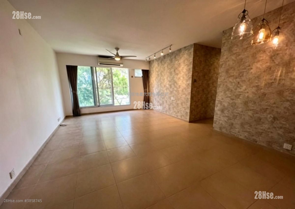 Village Gardens Sell 3 Bedrooms 801 ft²