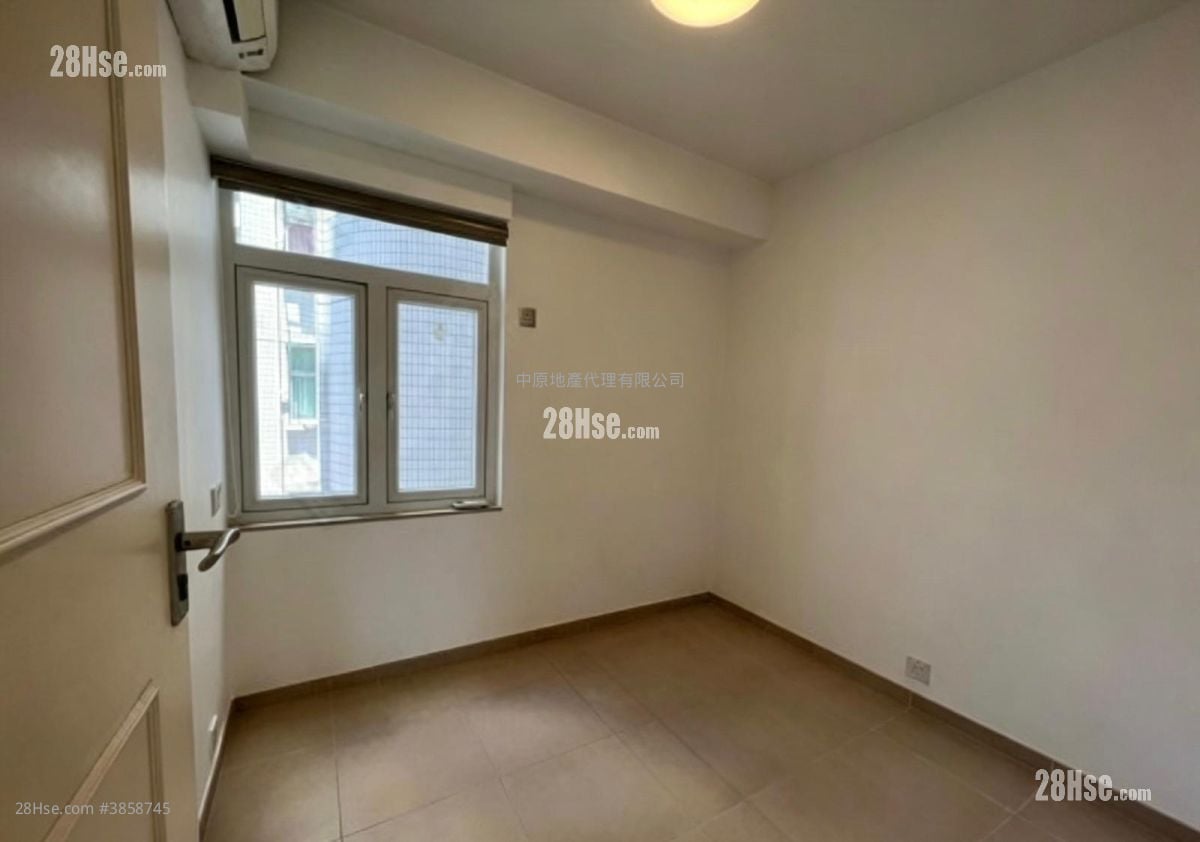 Village Gardens Sell 3 Bedrooms 801 ft²