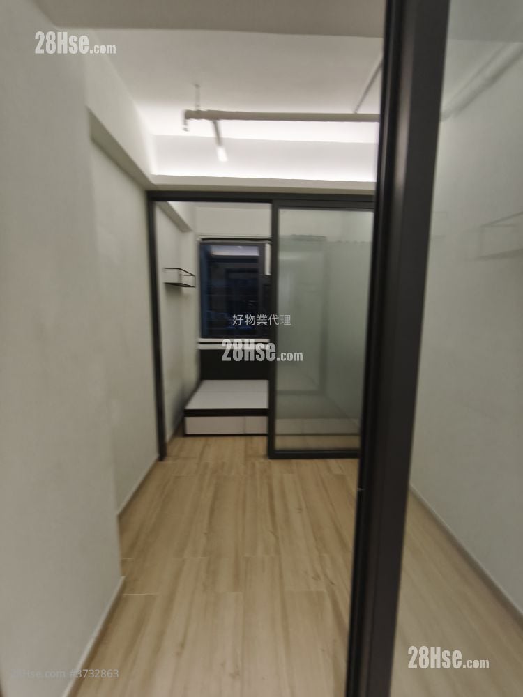 114 Des Voeux Road West Rental 1 Bathroom 180 ft²