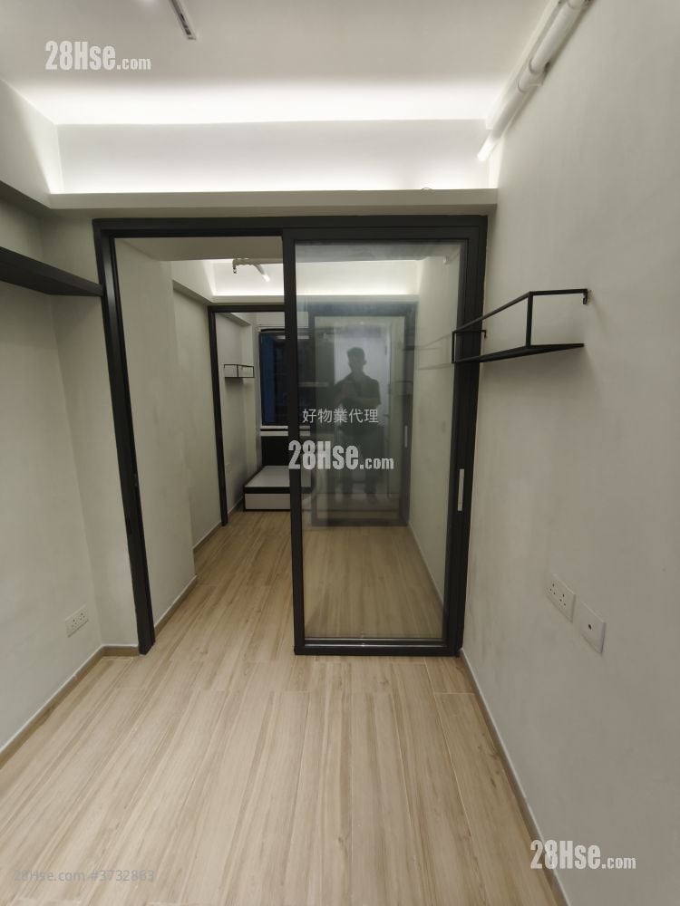 114 Des Voeux Road West Rental 1 Bathroom 180 ft²
