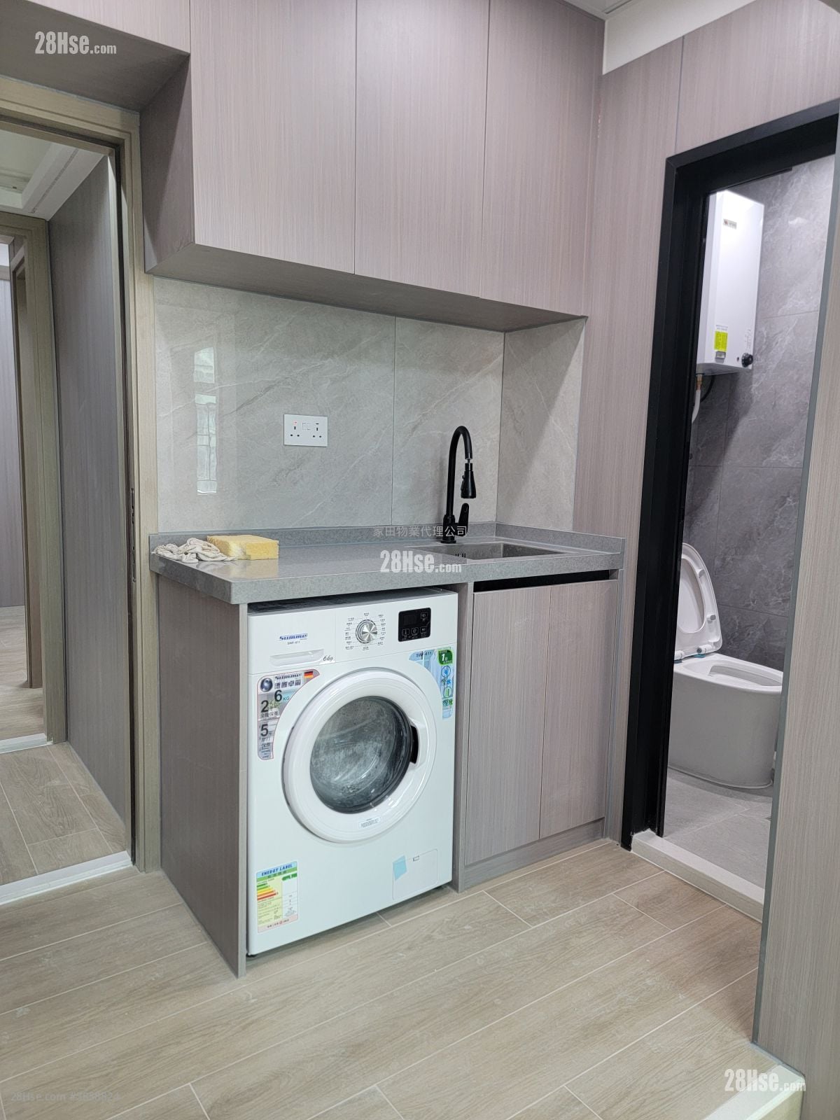 Cornwall Building Rental 1 Bedroom , 1 Bathroom 230 ft²