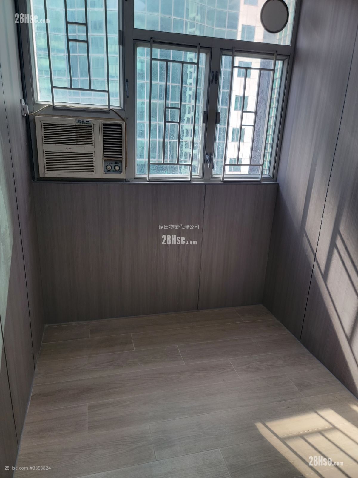 Cornwall Building Rental 1 Bedroom , 1 Bathroom 230 ft²