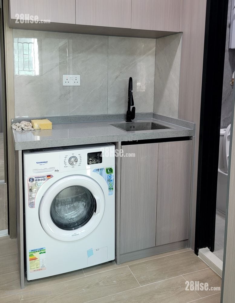 Cornwall Building Rental 1 Bedroom , 1 Bathroom 230 ft²