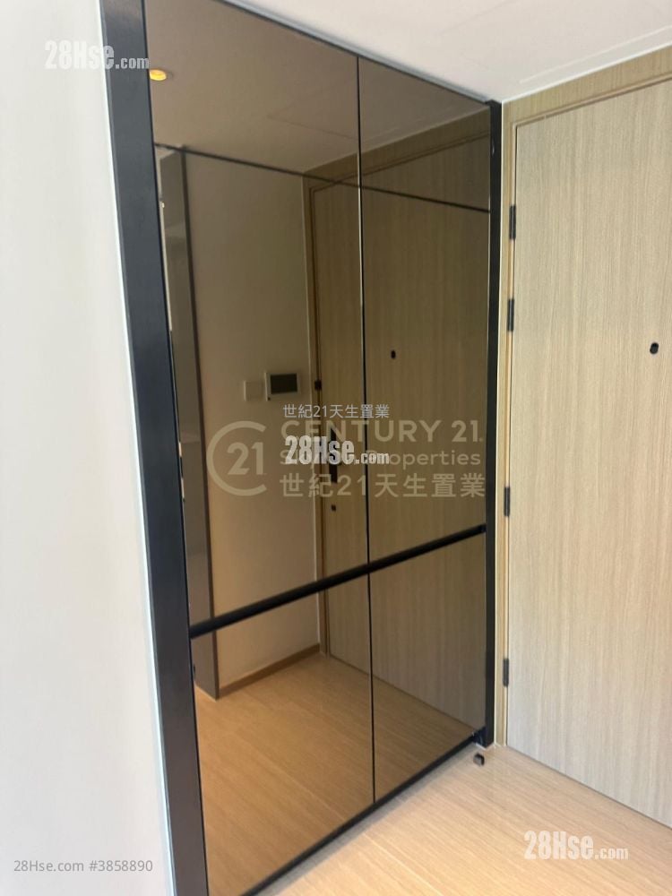 Mori Sell 2 Bedrooms , 1 Bathroom 490 ft²
