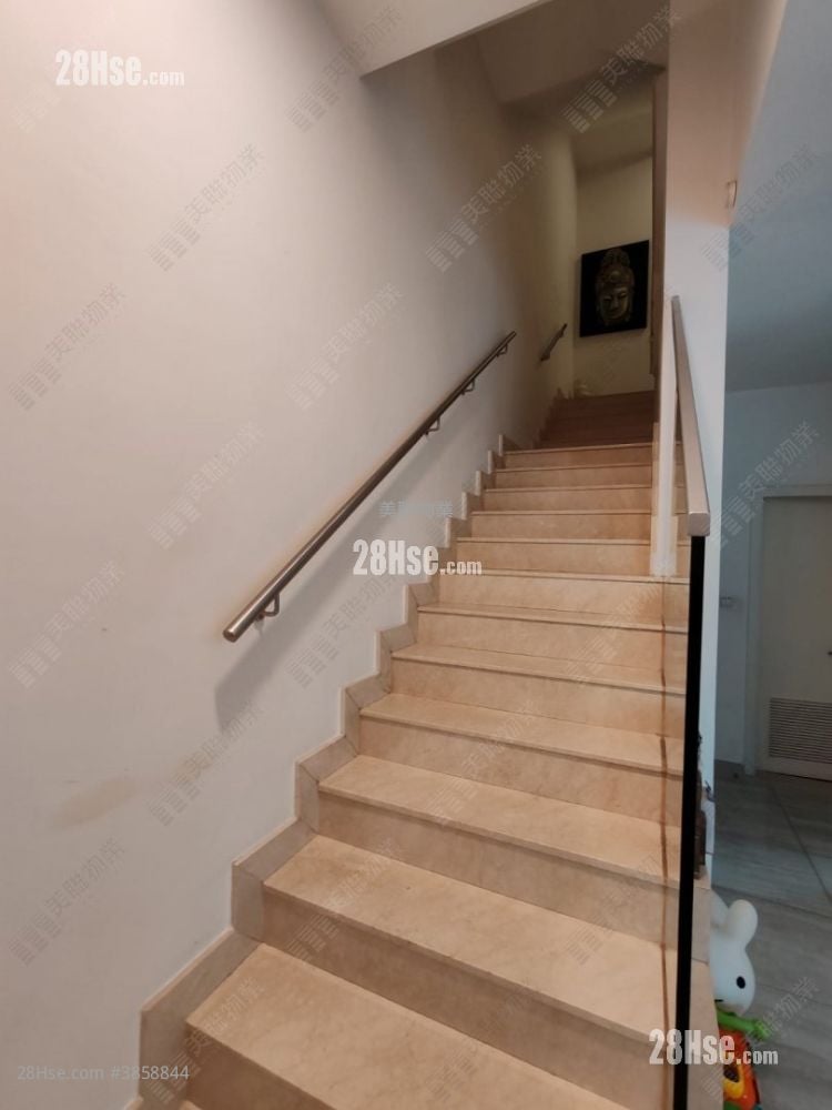 One Hyde Park Sell 4 Bedrooms , 4 Bathrooms