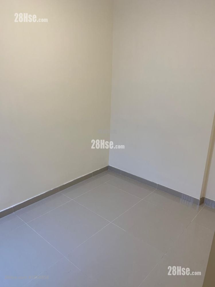 Westlands Court Rental 2 Bedrooms , 1 Bathroom 378 ft²