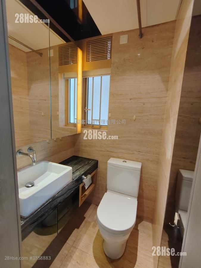 Harbour Place Sell 3 Bedrooms , 2 Bathrooms 590 ft²