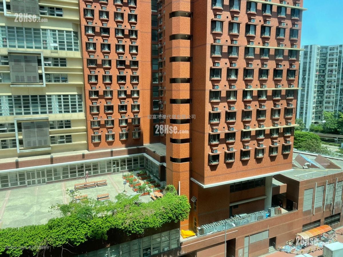 Harbour Place Sell 3 Bedrooms , 2 Bathrooms 590 ft²