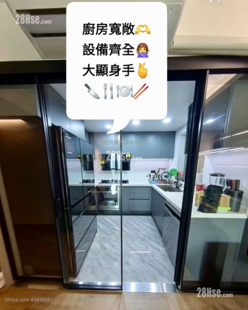 蔚藍灣畔 售盤 3 房 745 平方呎