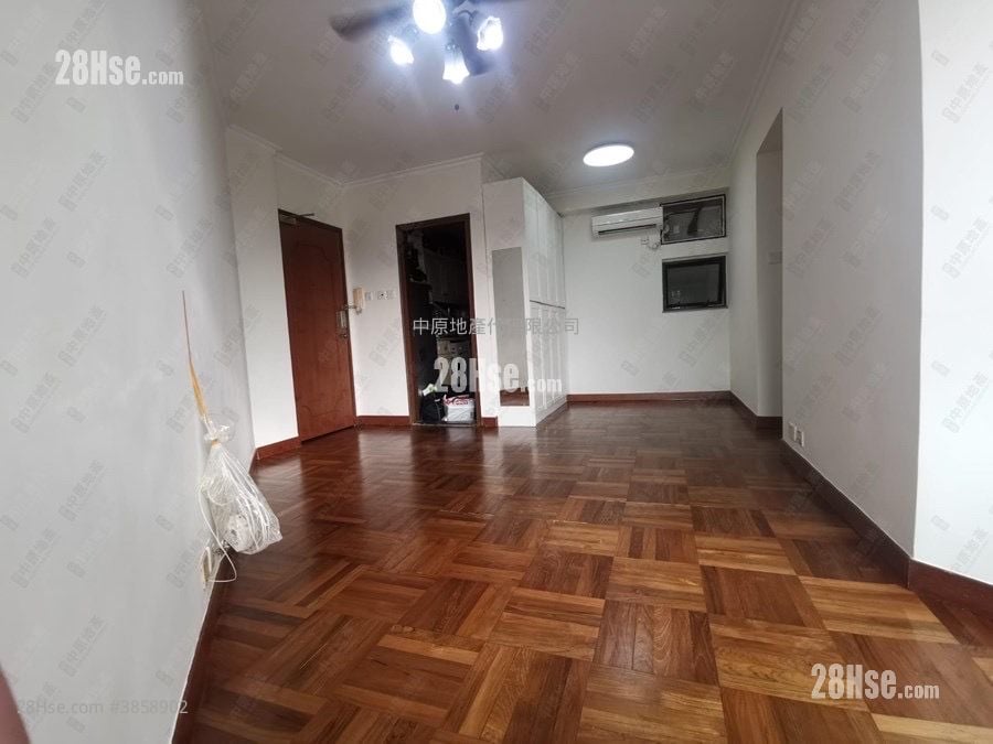 Park Royale Sell 2 Bedrooms 489 ft²