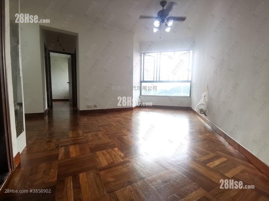 Park Royale Sell 2 Bedrooms 489 ft²