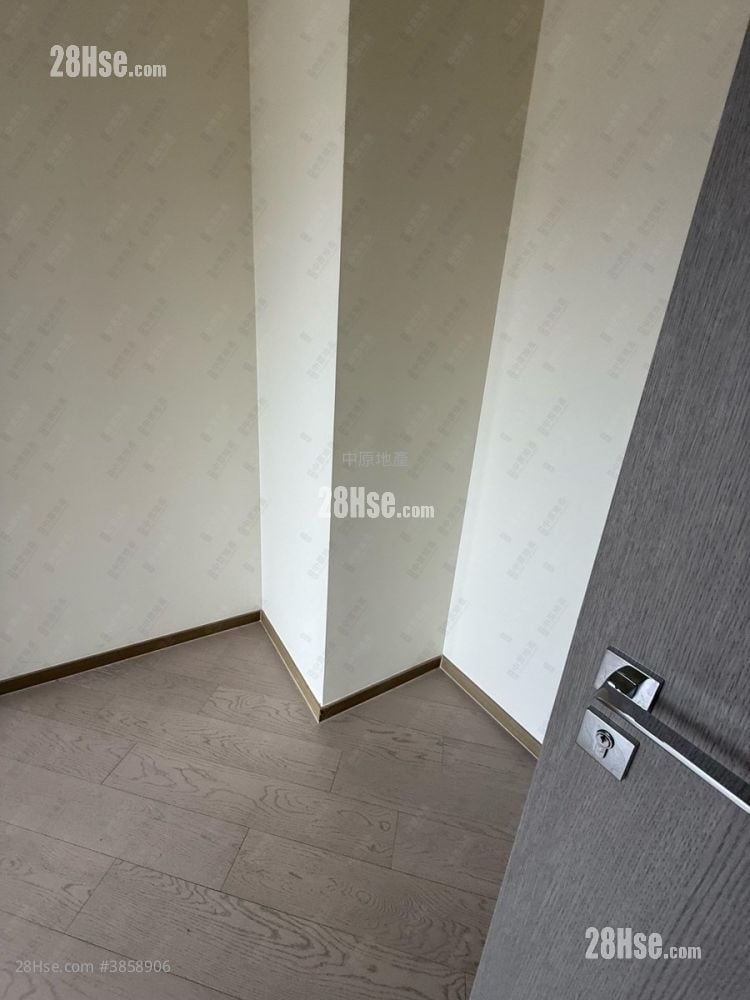 Novo Land Rental 2 Bedrooms , 1 Bathroom 418 ft²