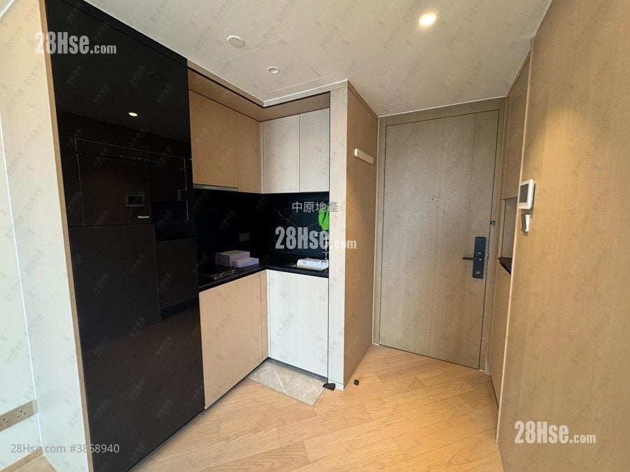 The Arles Rental 1 Bedroom , 1 Bathroom 347 ft²