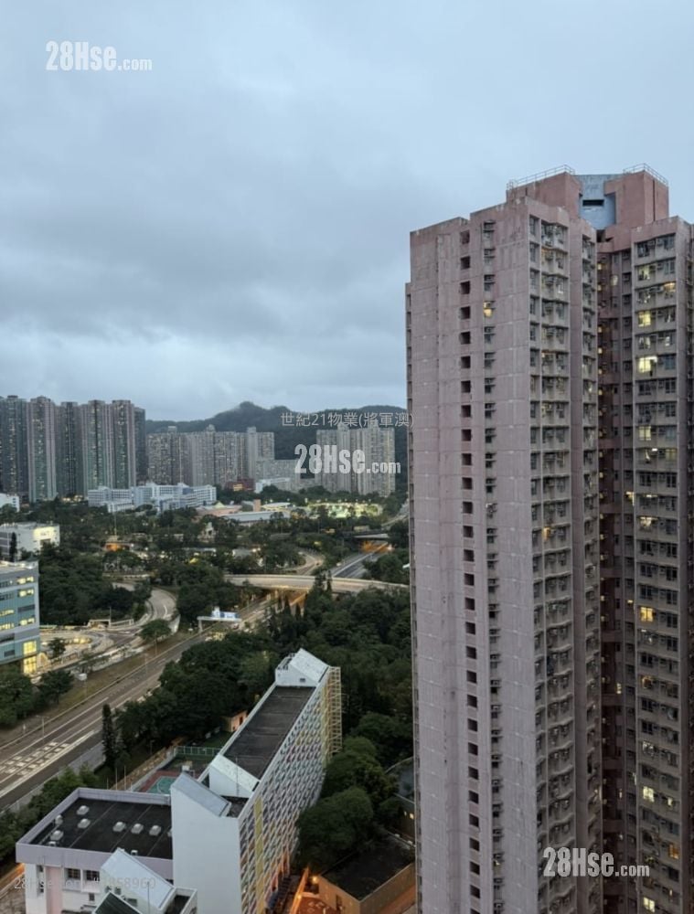 Po Ming Court Sell 421 ft²