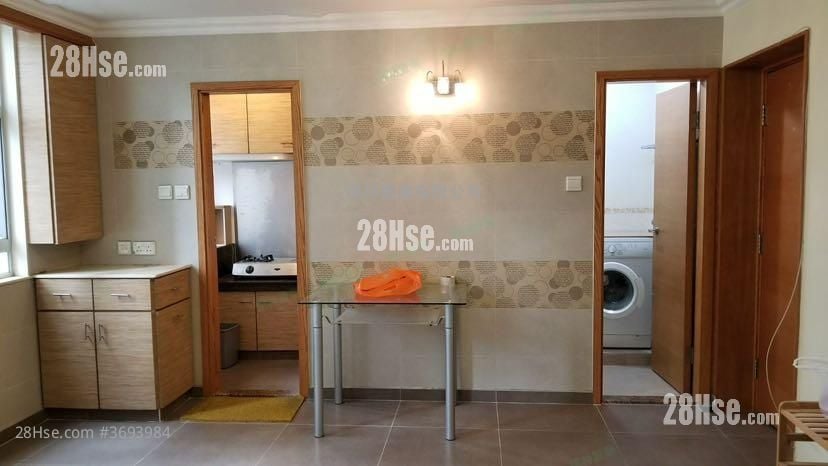 Hong Wah Court Rental 2 Bedrooms , 1 Bathroom 380 ft²