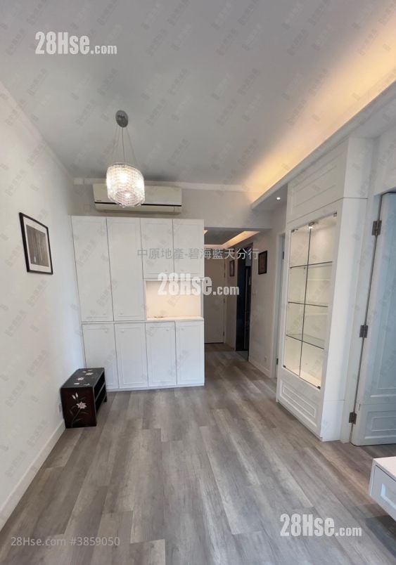 The Pacifica Sell 2 Bedrooms , 1 Bathroom 464 ft²