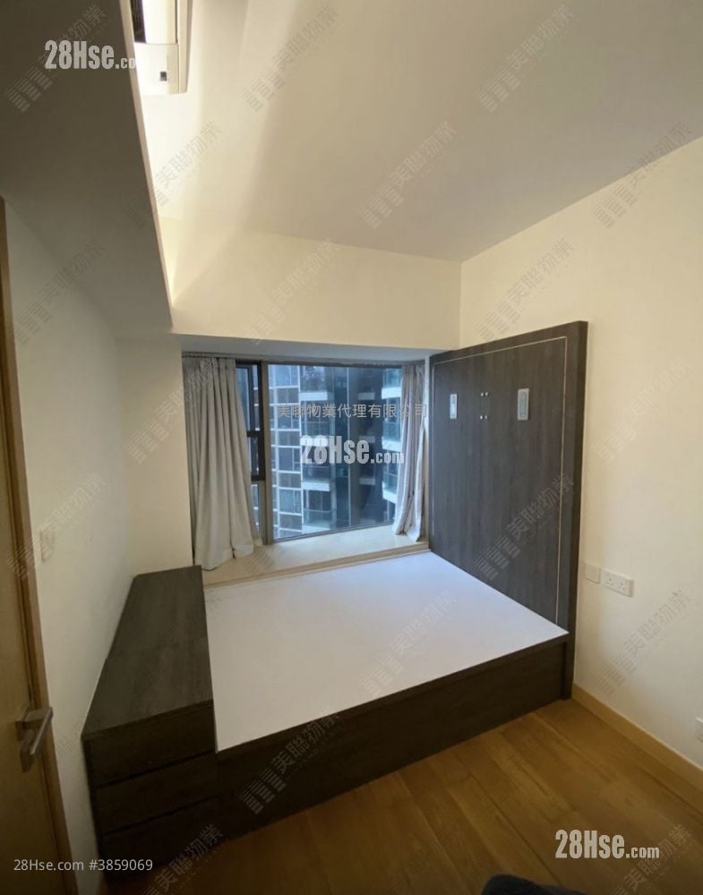 Peninsula East 售盘 2 房 520 平方尺