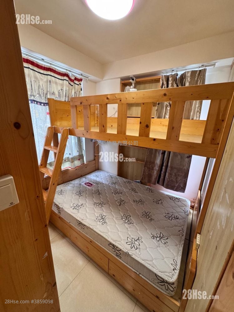 Crayon Building Sell 2 Bedrooms , 1 Bathroom 269 ft²