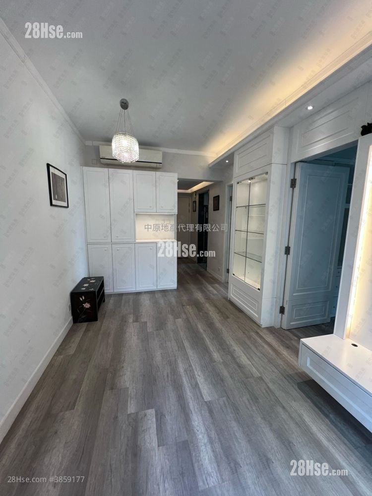 The Pacifica Sell 2 Bedrooms , 1 Bathroom 464 ft²