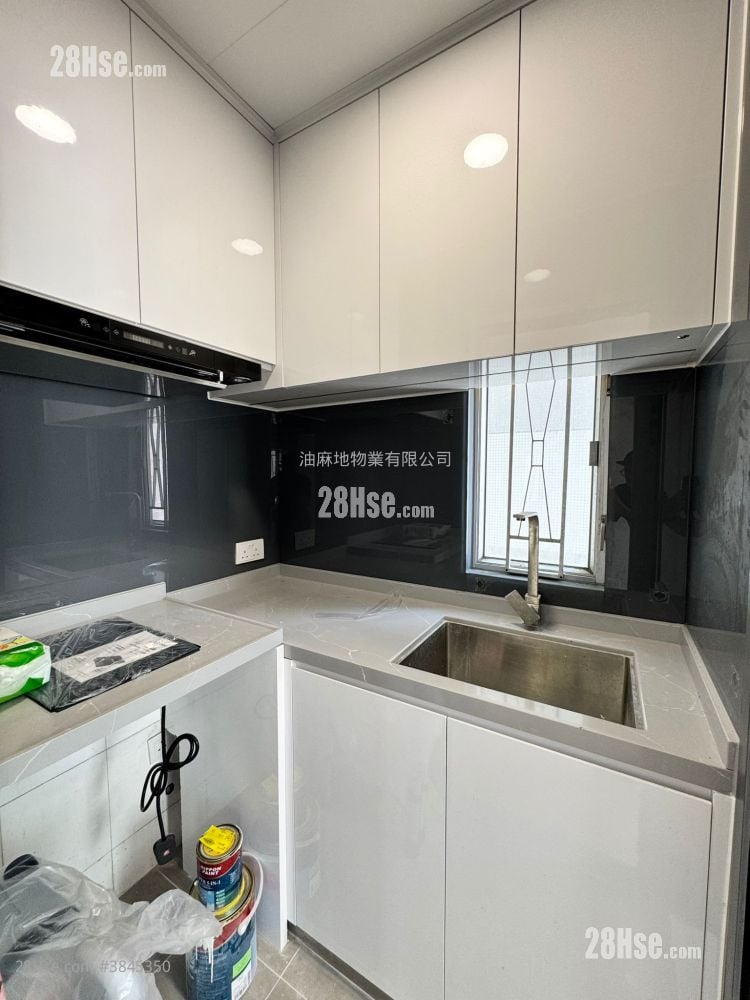 Shui Fung Building Rental 2 Bedrooms , 1 Bathroom 249 ft²