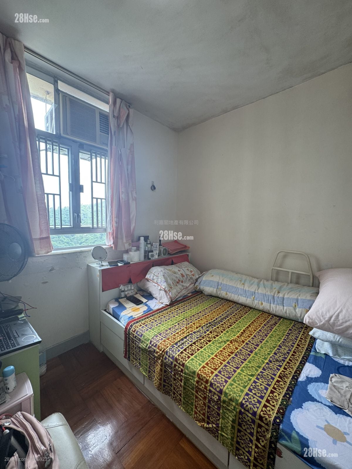 Ching Wah Court Sell 2 Bedrooms 415 ft²
