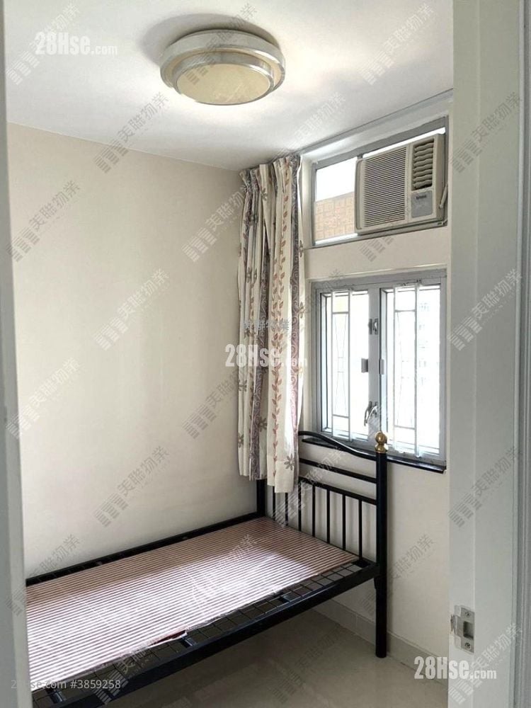 Choi Po Court Sell 1 Bedroom 351 ft²