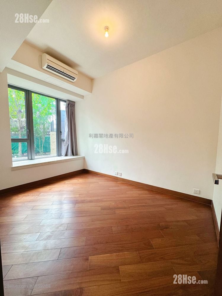 Ultima Sell 4 Bedrooms , 4 Bathrooms 1,691 ft²