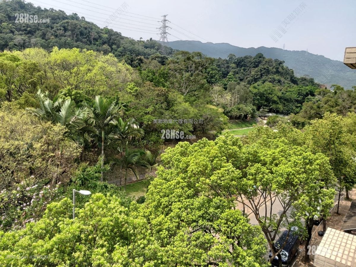 Tai Po Garden Sell 3 Bedrooms 859 ft²