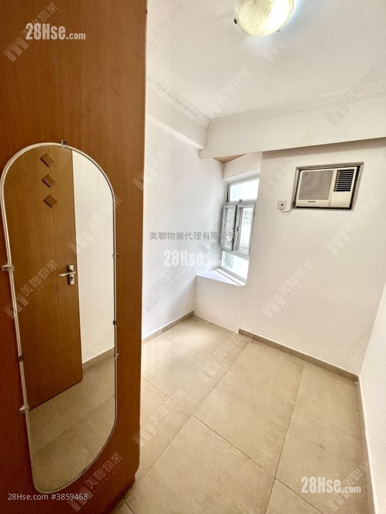 bedroom 2: Rhine Garden Sell 3 Bedrooms , 2 Bathrooms 681 ft²