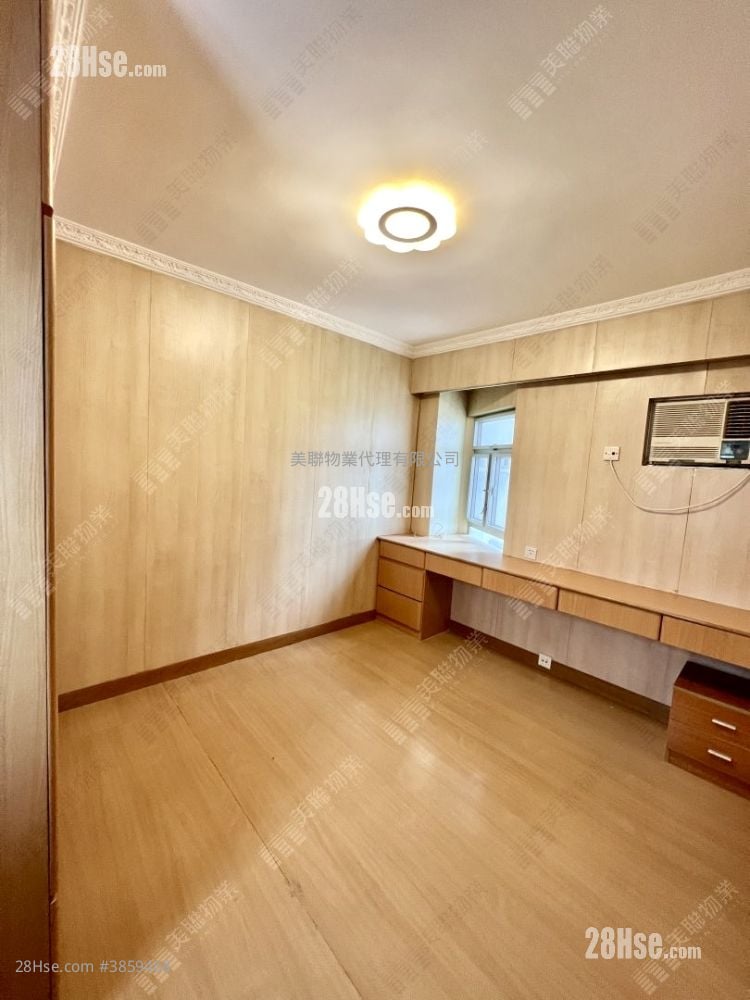 master room: Rhine Garden Sell 3 Bedrooms , 2 Bathrooms 681 ft²