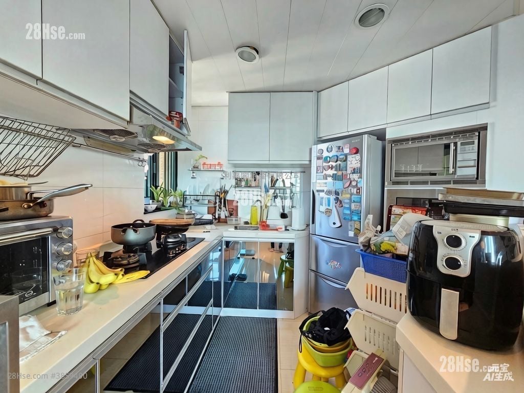 Ellery Terrace Sell 3 Bedrooms 913 ft²