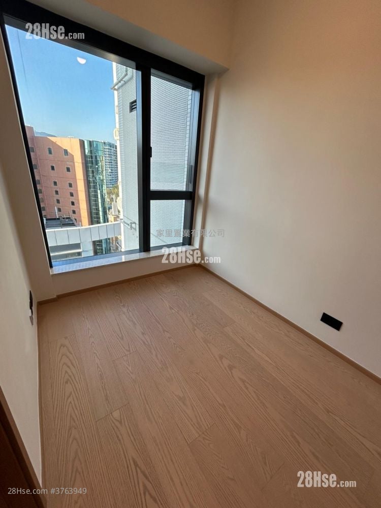Topside Residence Rental 2 Bedrooms , 1 Bathroom 378 ft²