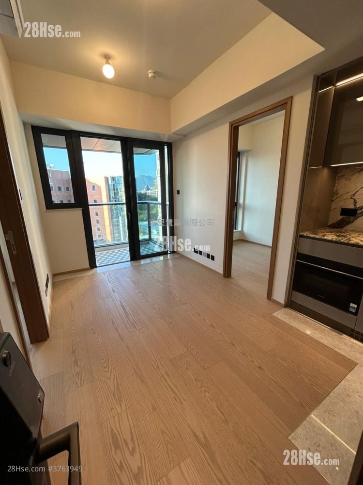 Topside Residence Rental 2 Bedrooms , 1 Bathroom 378 ft²