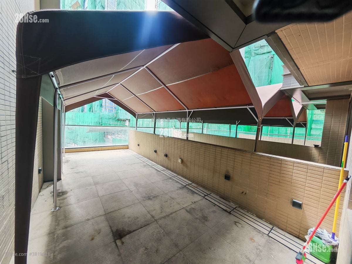 Upper East Rental Studio , 1 Bathroom 205 ft²