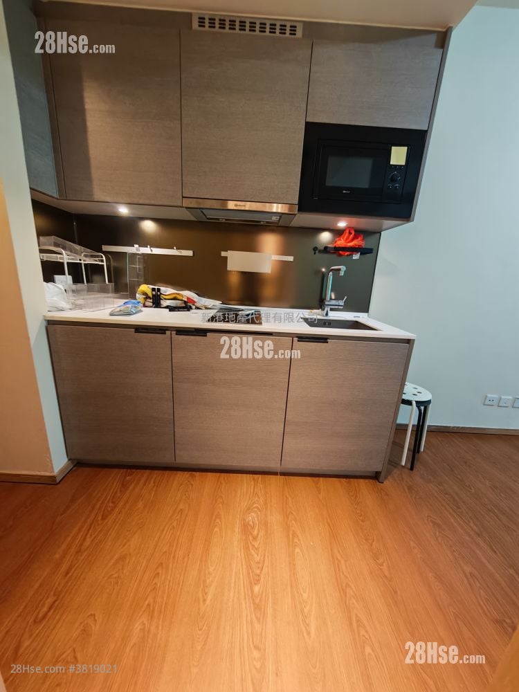 Upper East Rental Studio , 1 Bathroom 205 ft²