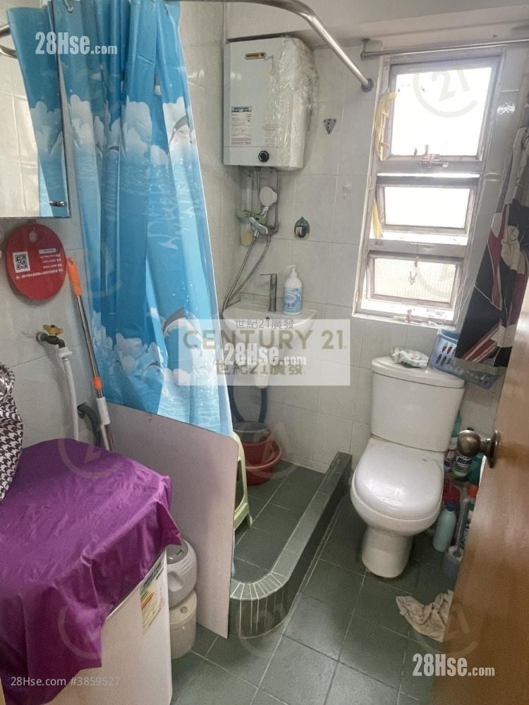 Po Hang Building Sell 2 Bedrooms , 1 Bathroom 367 ft²