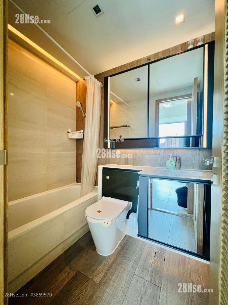 The Bloomsway Rental 1 Bedroom , 1 Bathroom 382 ft²