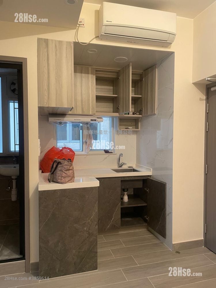 Kin Yip Building Rental 2 Bedrooms , 1 Bathroom 257 ft²