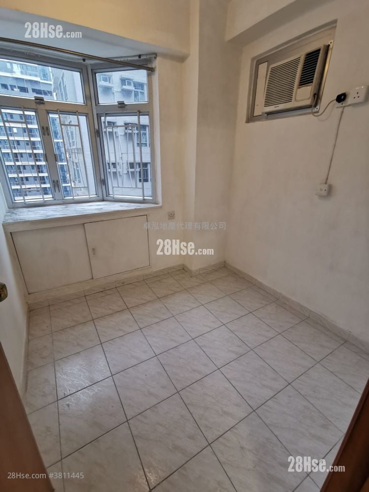 Yue Sun Mansion Sell 2 Bedrooms , 1 Bathroom 354 ft²